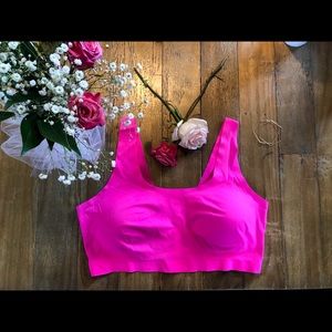 Seamless pink bra 😍😍